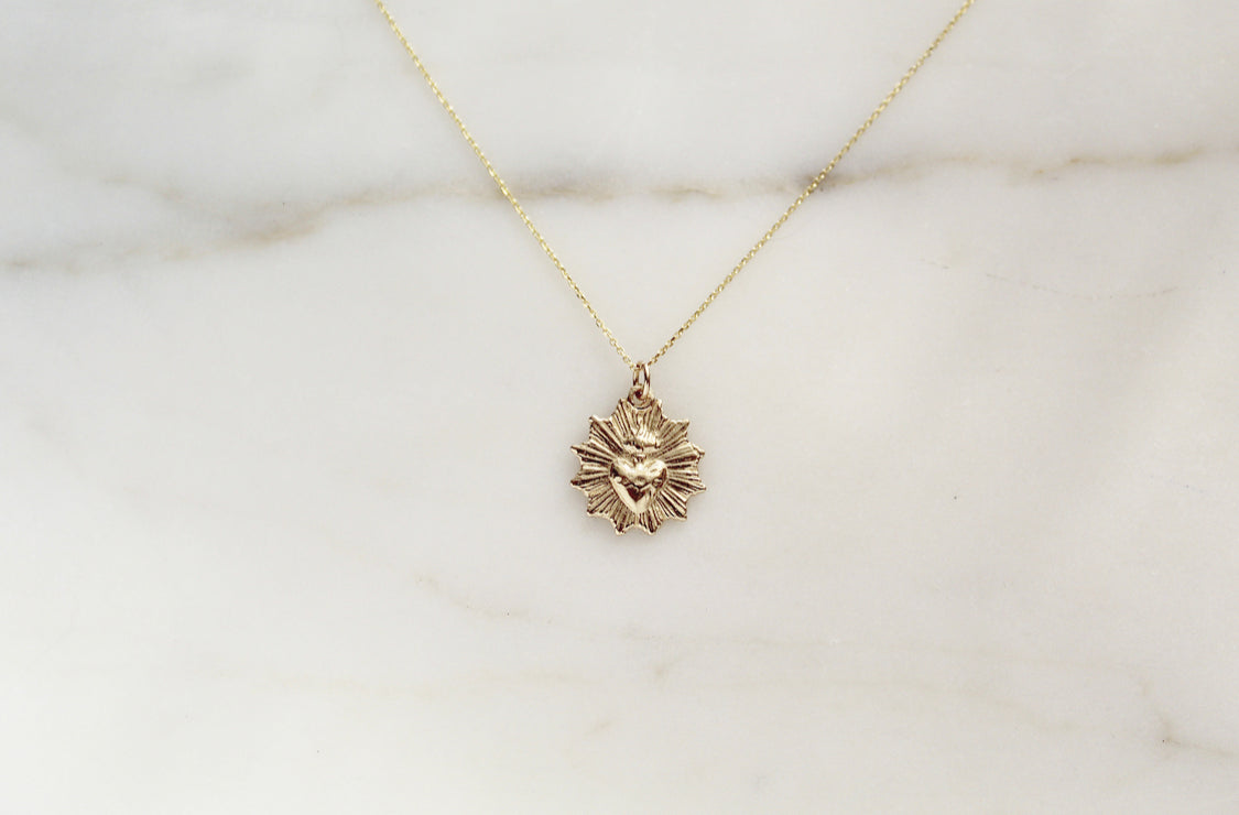 The Little Sacred Heart® minimalist scalloped necklace in 14k Gold