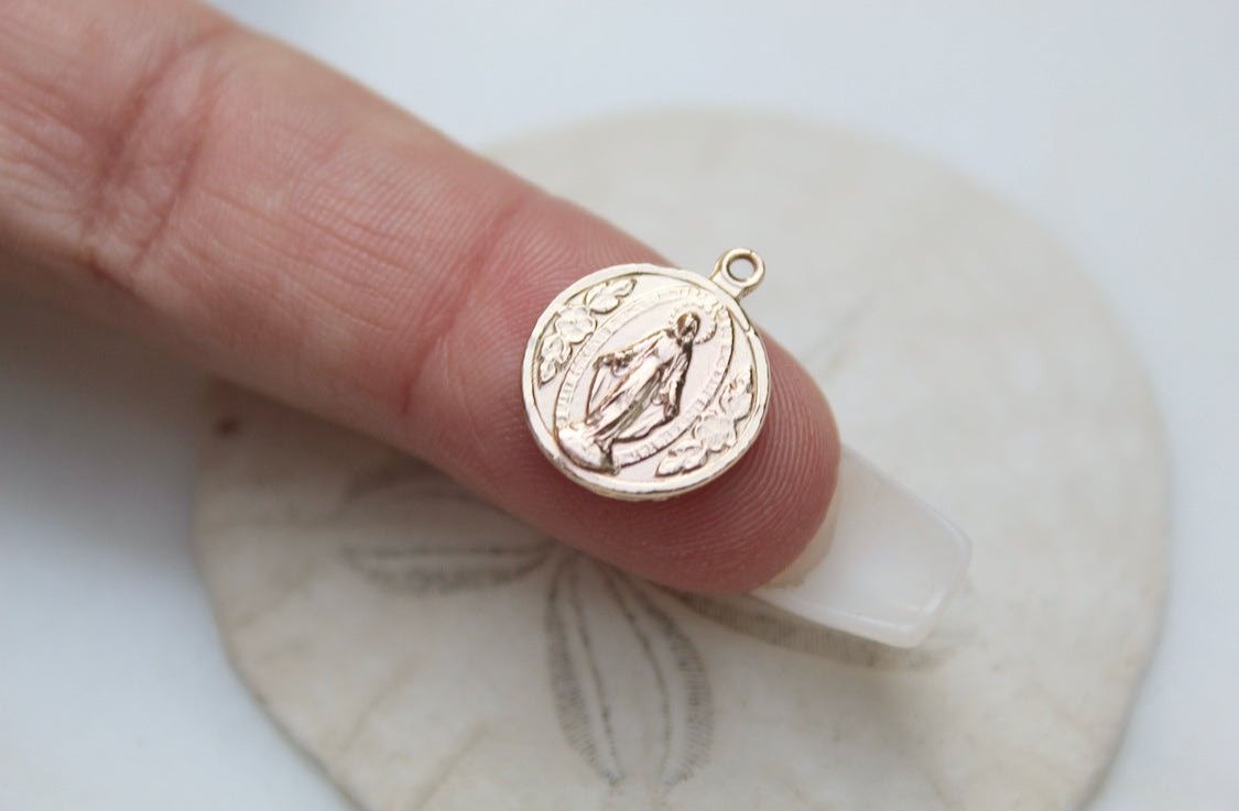 14k Gold Round Miraculous Medal Necklace – The Little Catholic